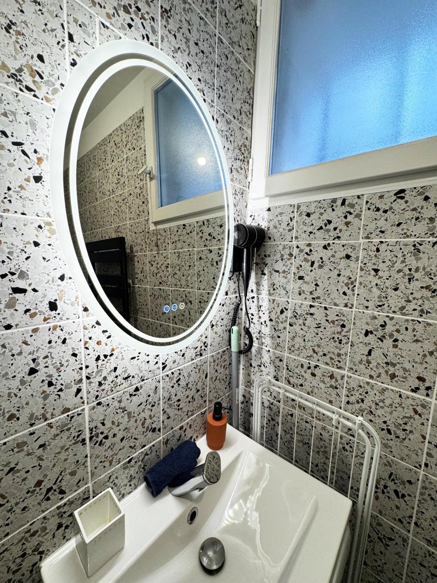 L' Oursin Apartment Sete Bagian luar foto